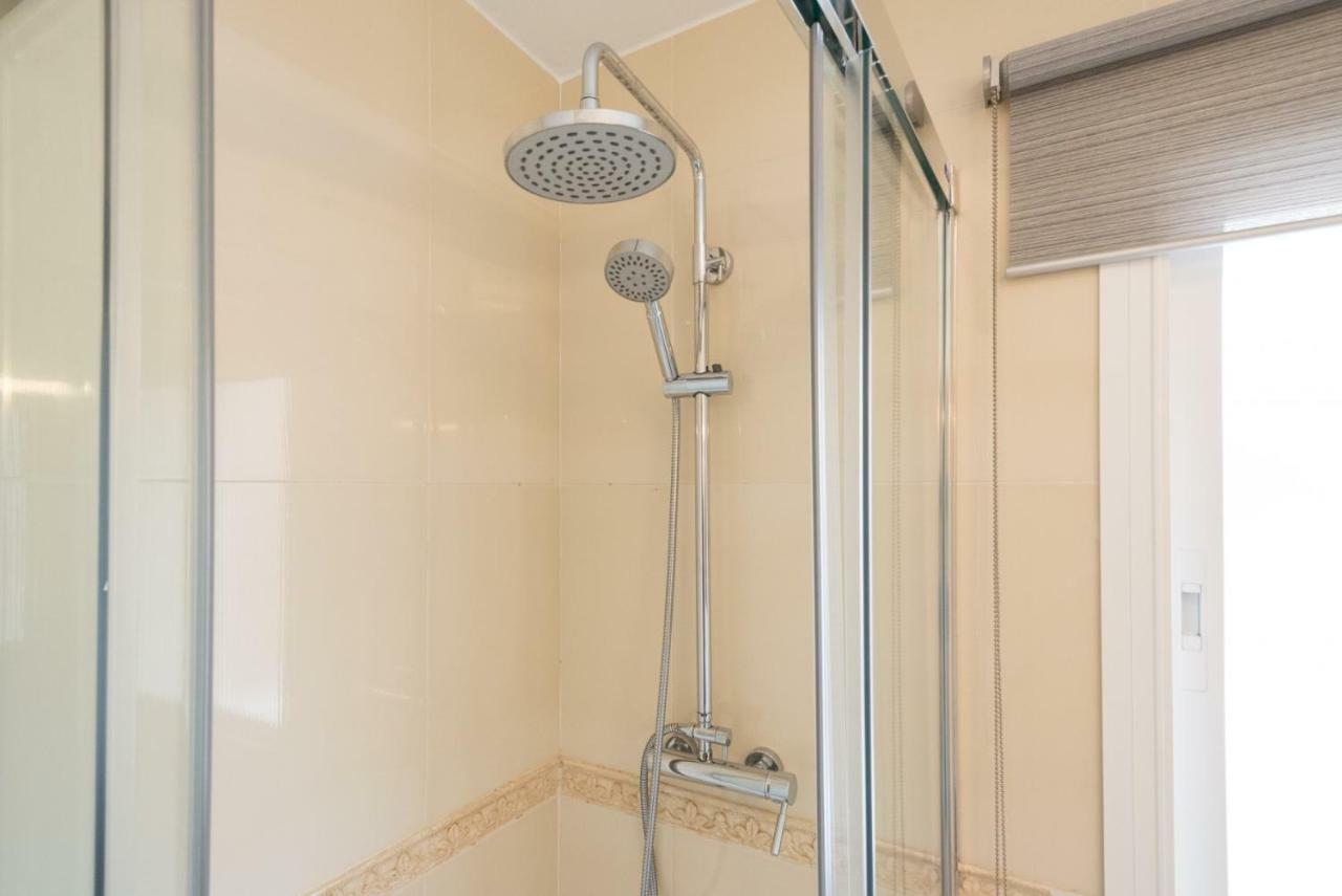 Apartamento Malagueta-Muelle 1 Puerto 2 Málaga Exterior foto